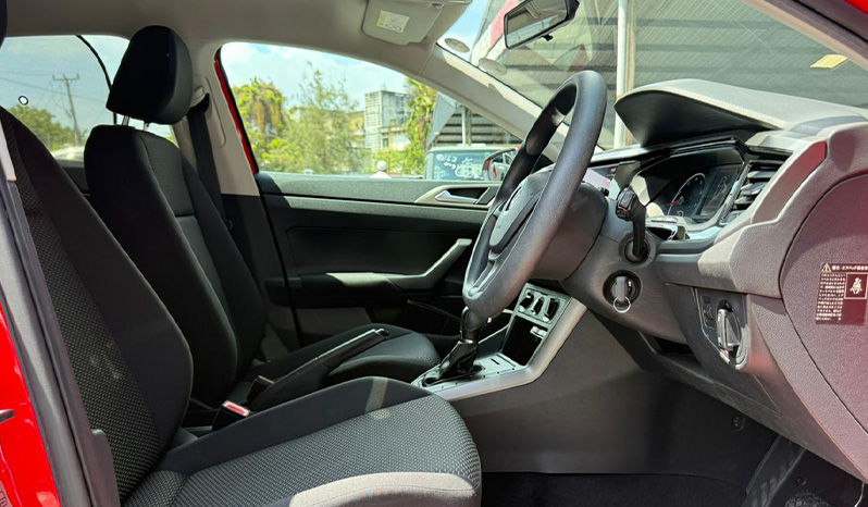 2018 Volkswagen Polo image-12