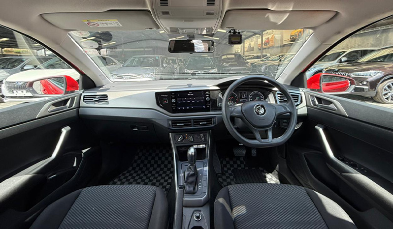 2018 Volkswagen Polo image-13