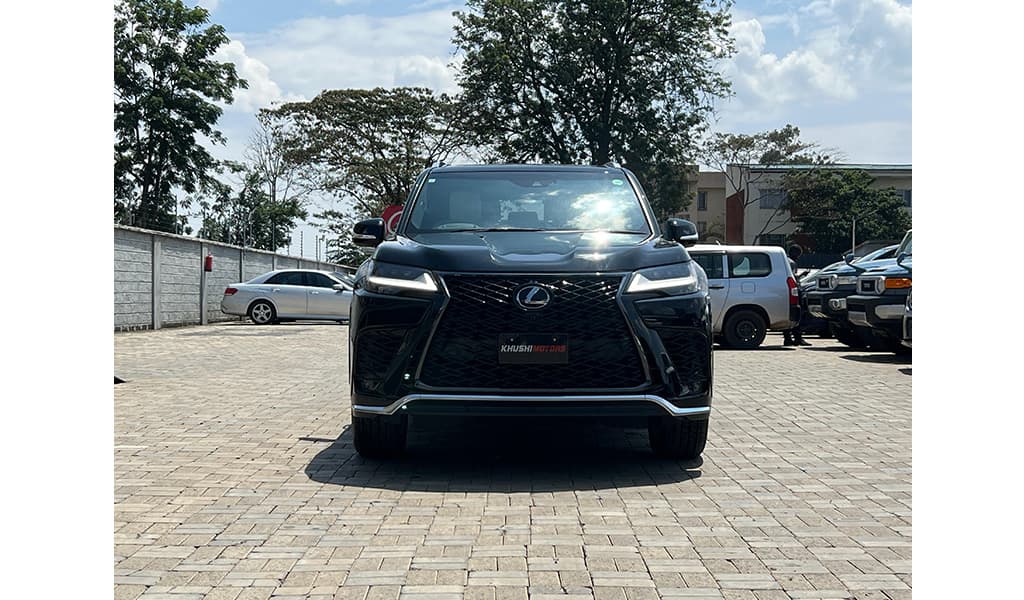 2023 Lexus LX LX600 image-1