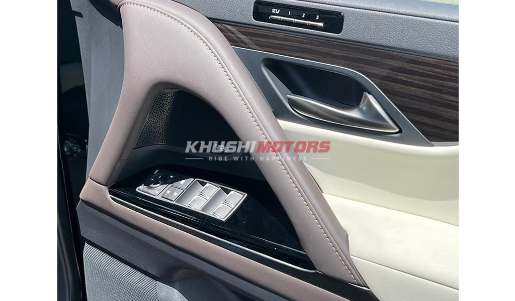2023 Lexus LX LX600 image-2