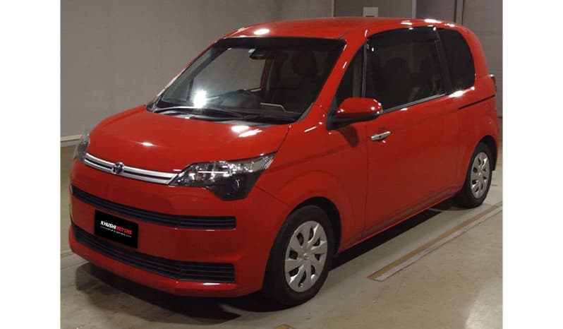 2018 Toyota Spade image-3