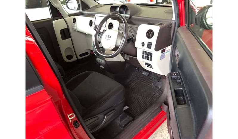 2018 Toyota Spade image-5
