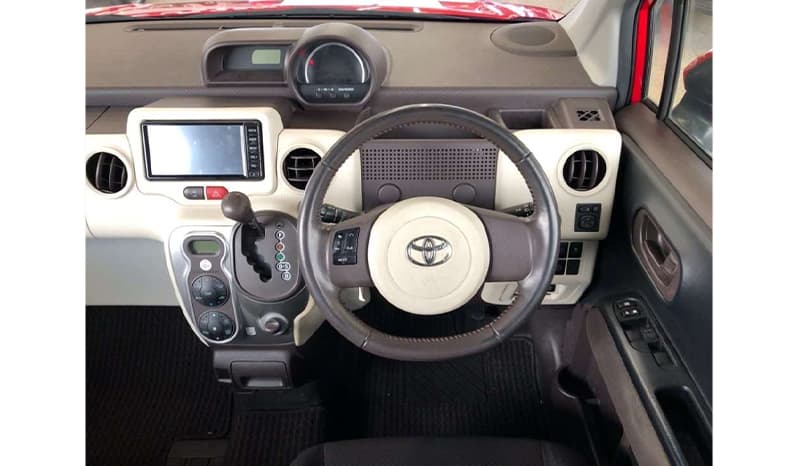 2018 Toyota Spade image-6