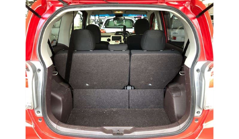 2018 Toyota Spade image-8