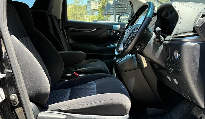 2018 Toyota Alphard image-14