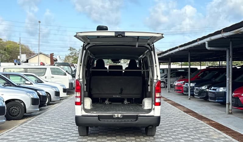 2018 Toyota Regius Van image-25