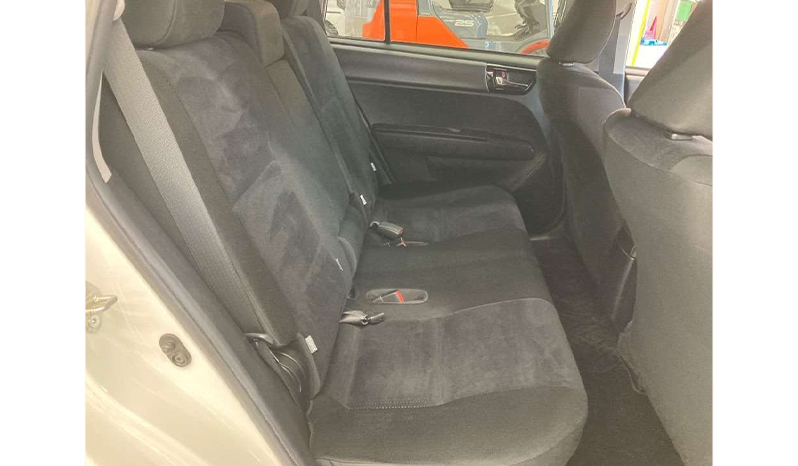 2019 Toyota Corolla Fielder image-6