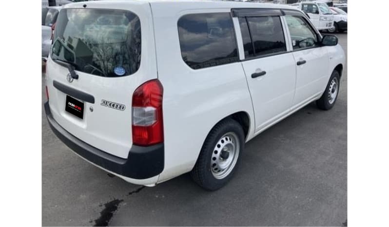 2018 Toyota Succeed image-2