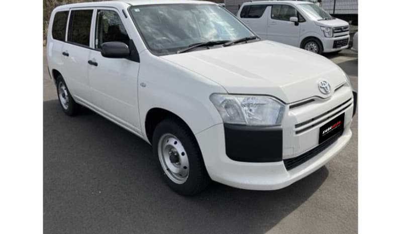 2018 Toyota Succeed image-1