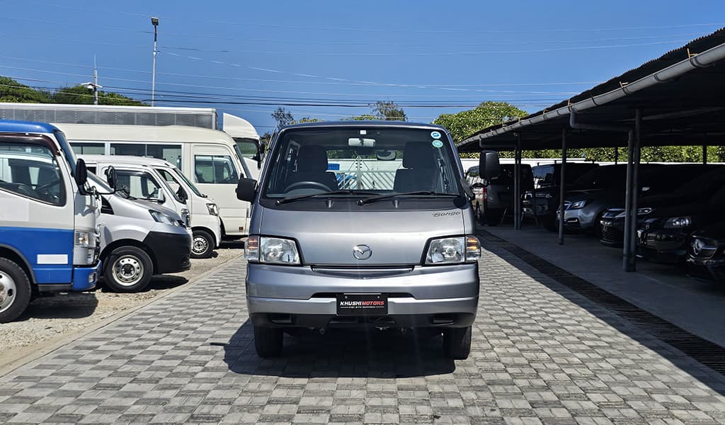 2017 Mazda Bongo 1 Ton image-2