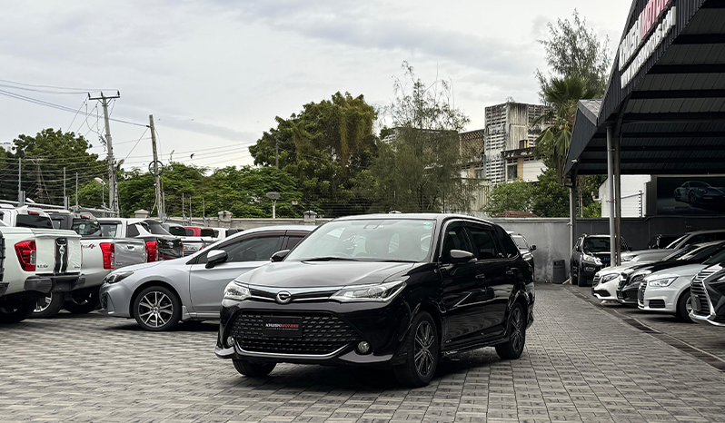 2017 Toyota Corolla Fielder image-3