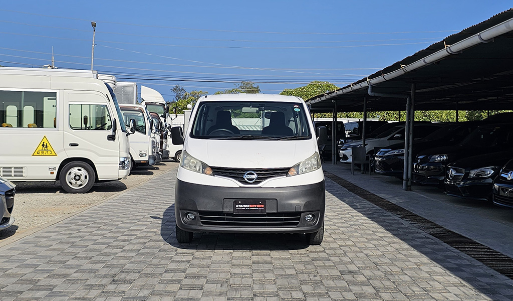 2017 Nissan NV200 Vanette image-2