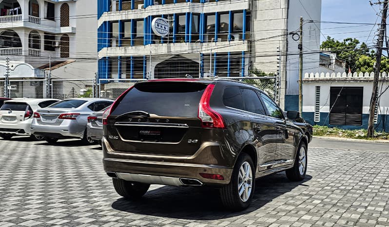 2017 Volvo XC60 image-6