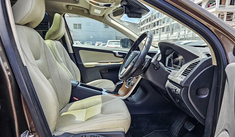 2017 Volvo XC60 image-7