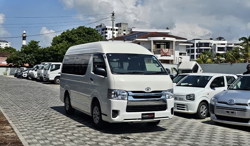 2018 Toyota Hiace GL DX image-1