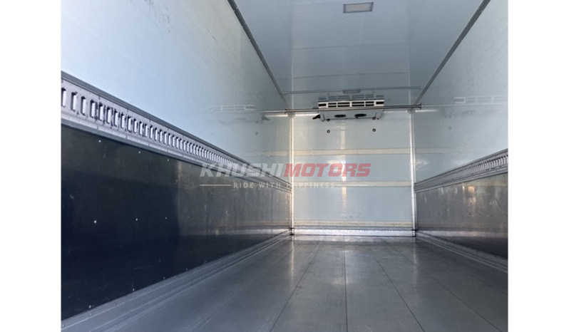 2019 Isuzu Forward 8 Ton image-8