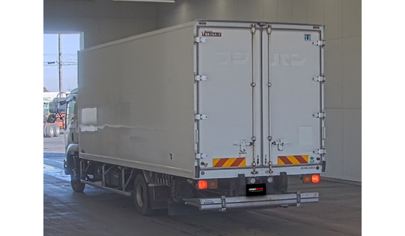 2019 Isuzu Forward 8 Ton image-10