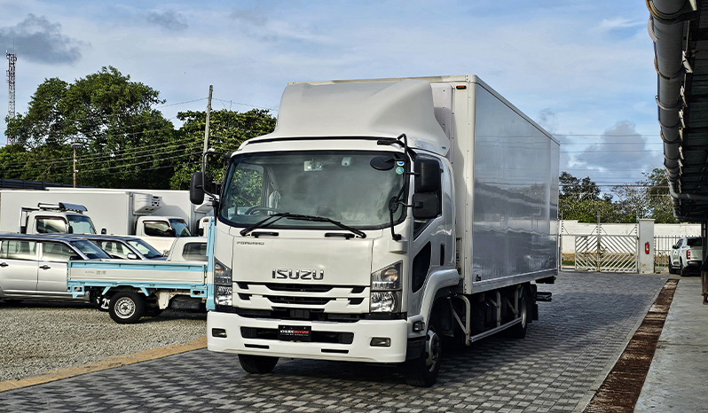 2019 Isuzu Forward 8 Ton image-12