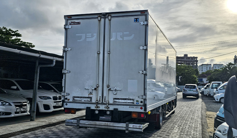 2019 Isuzu Forward 8 Ton image-15