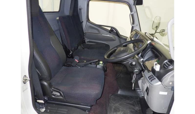 2018 Mitsubishi Fuso 4.7 Ton image-3