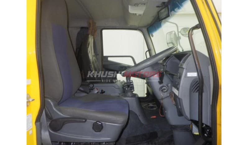 2018 Mitsubishi Fuso 7 Ton image-5