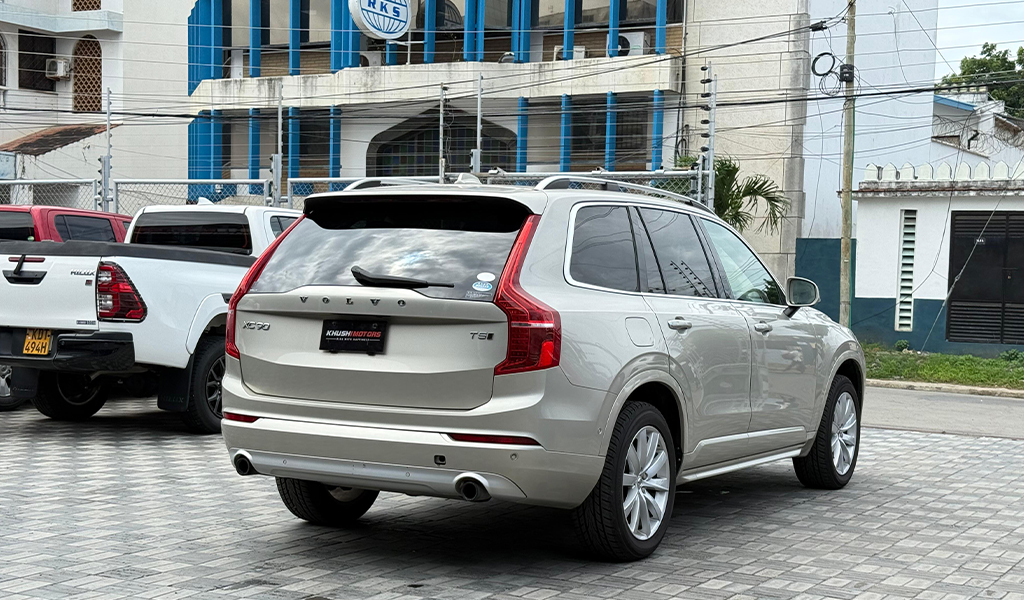 2018 Volvo XC90 image-10