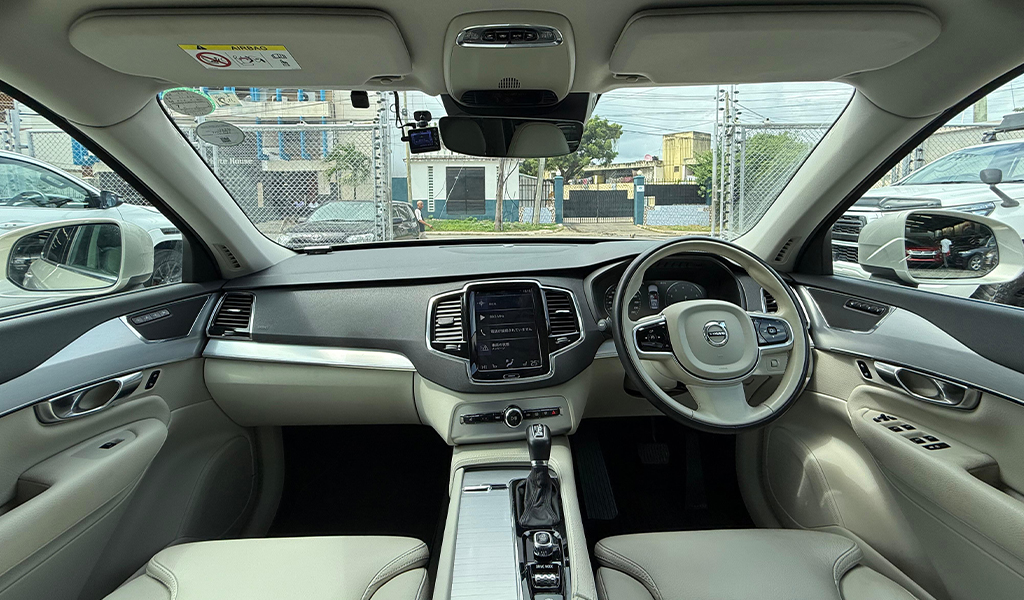 2018 Volvo XC90 image-12