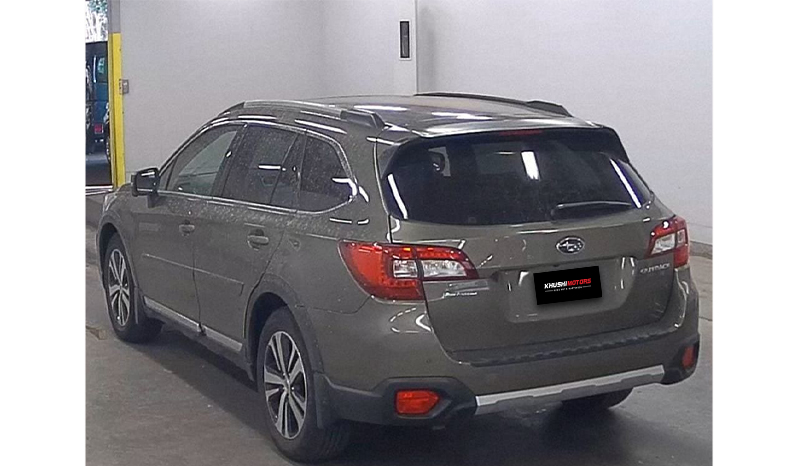 2018 Subaru Outback Limited image-3