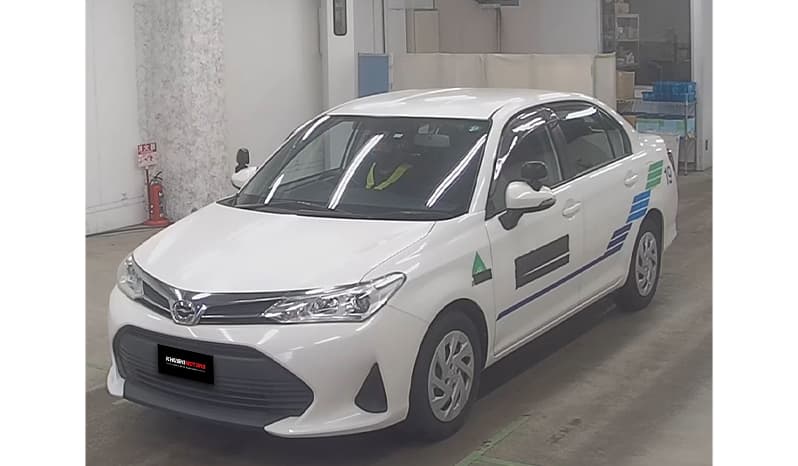 2018 Toyota Corolla Axio image-3