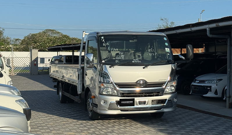 2018 Toyota Dyna image-1