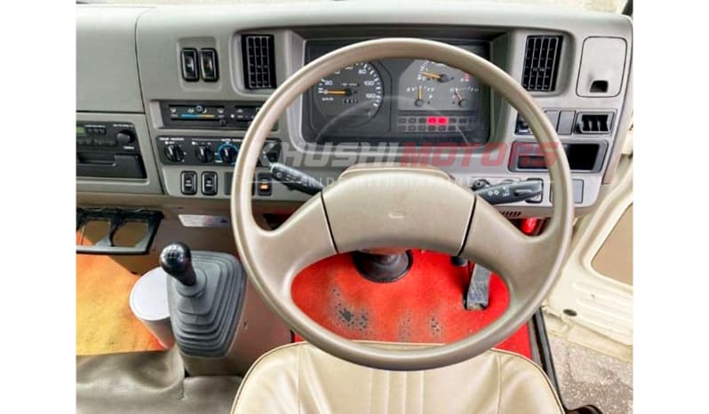 1997 Nissan Civilian Bus image-6