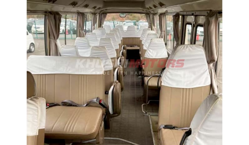 1997 Nissan Civilian Bus image-7