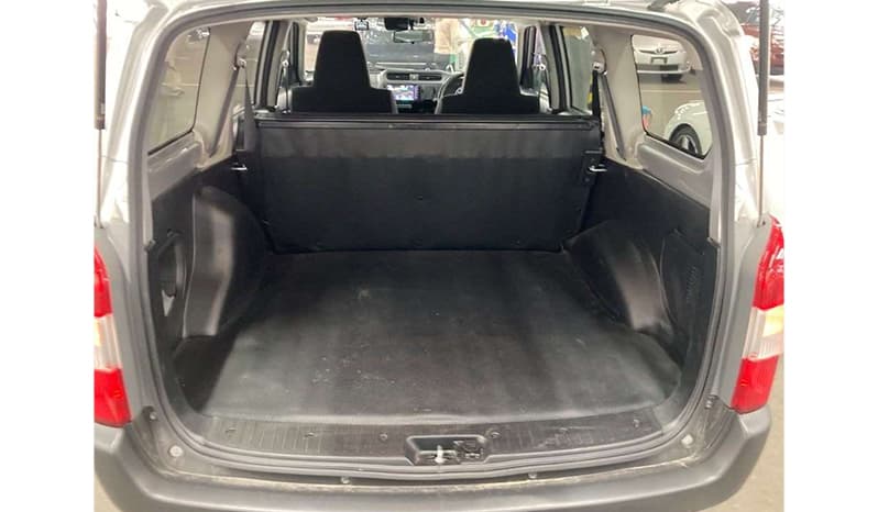 2019 Toyota Succeed image-8
