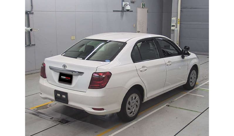 2018 Toyota Corolla Axio image-3