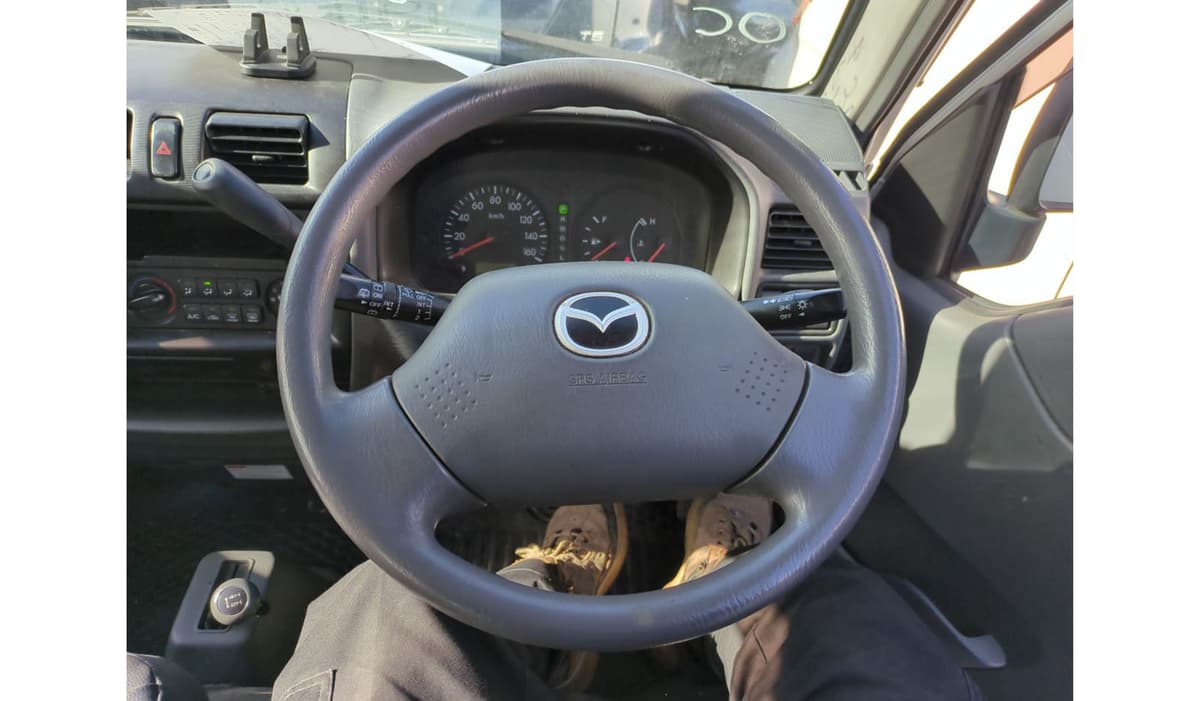 2020 Mazda Bongo DX image-6