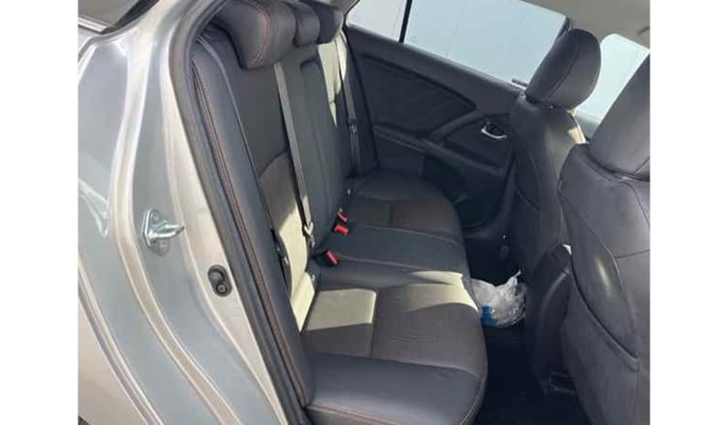 2018 Toyota Avensis image-6
