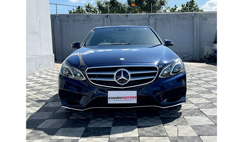 2015 Mercedes-Benz E-Class E250 image-1