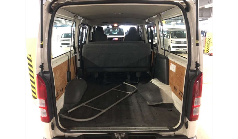 2018 Toyota Hiace image-2