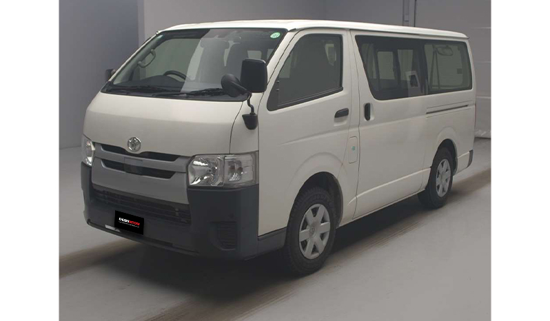 2018 Toyota Hiace image-8