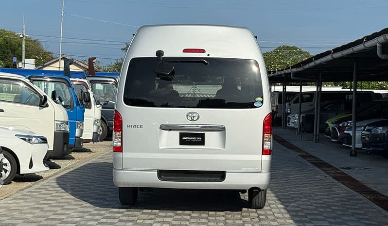 2018 Toyota Hiace image-11