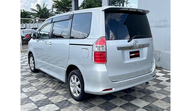 2008 Toyota Noah image-3