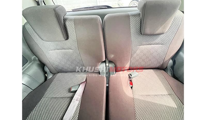 2008 Toyota Noah image-8