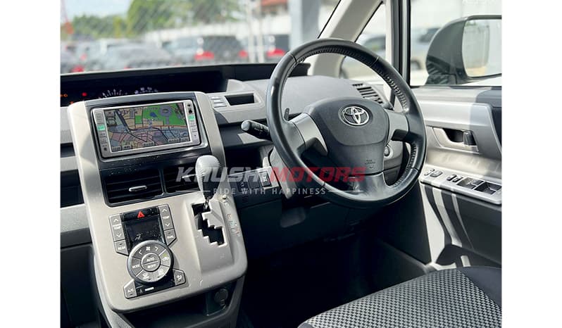 2008 Toyota Noah image-9
