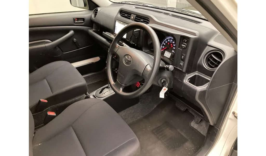 2019 Toyota Probox image-6
