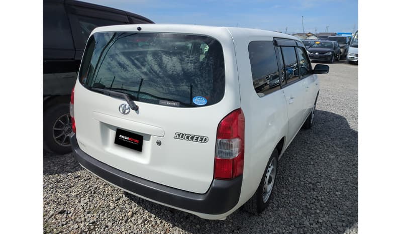 2018 Toyota Succeed image-4