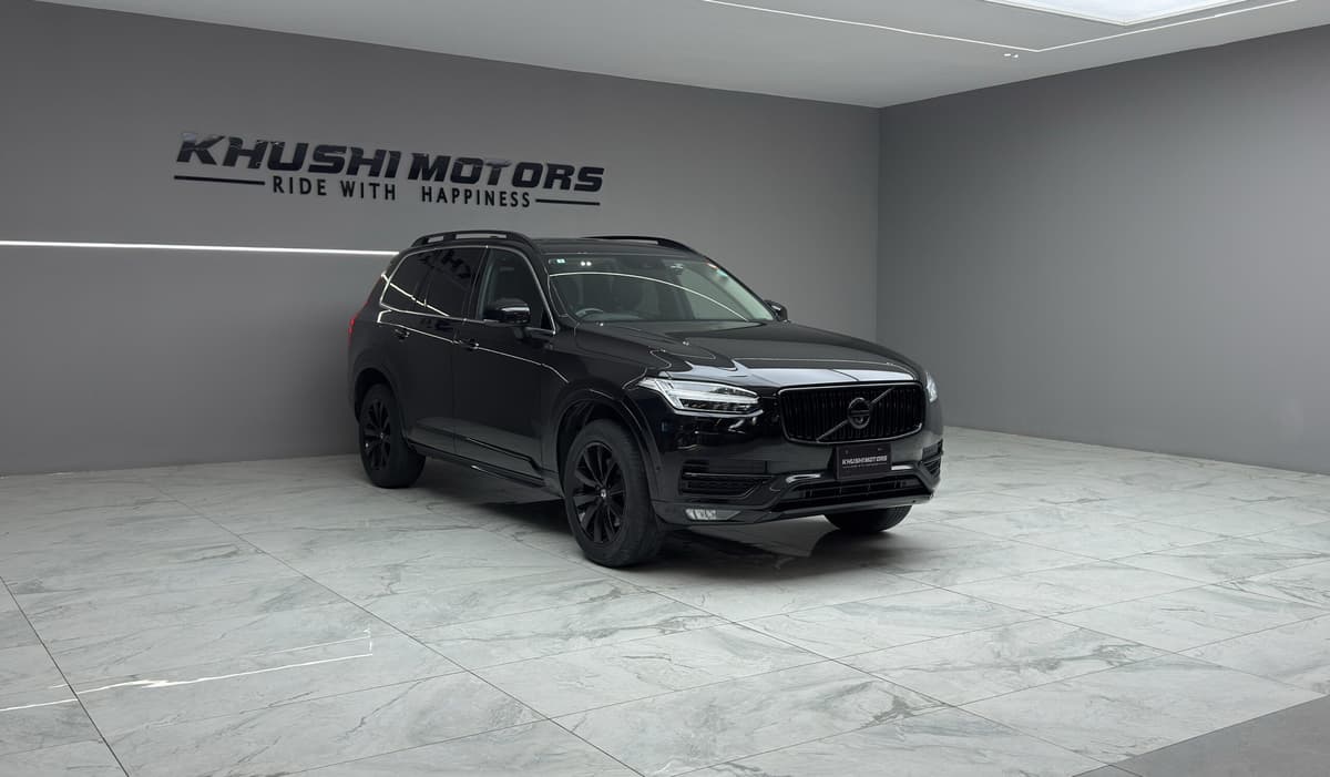 2018 Volvo XC90 T5 Momentum image-1