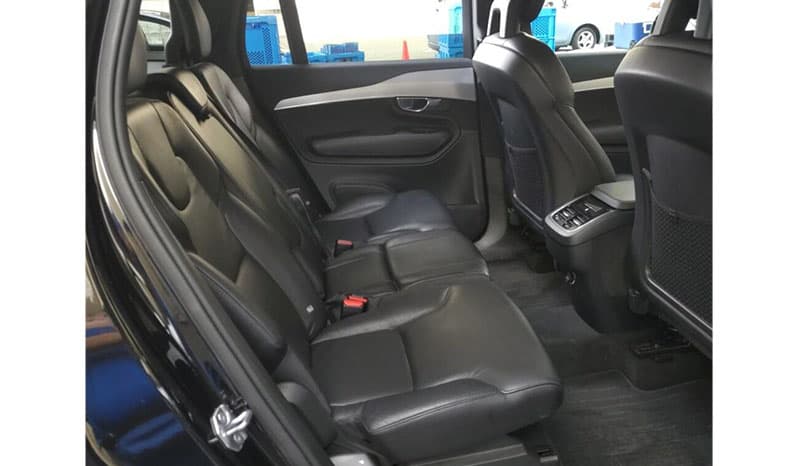 2018 Volvo XC90 T5 Momentum image-2