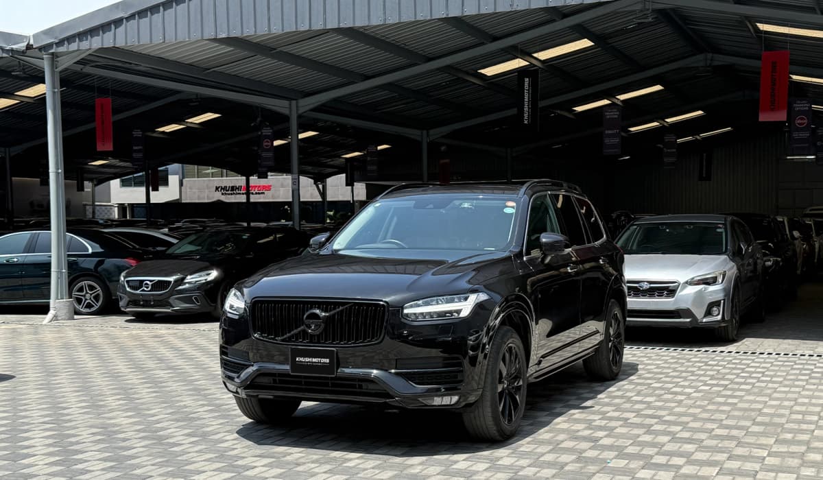 2018 Volvo XC90 T5 Momentum image-10