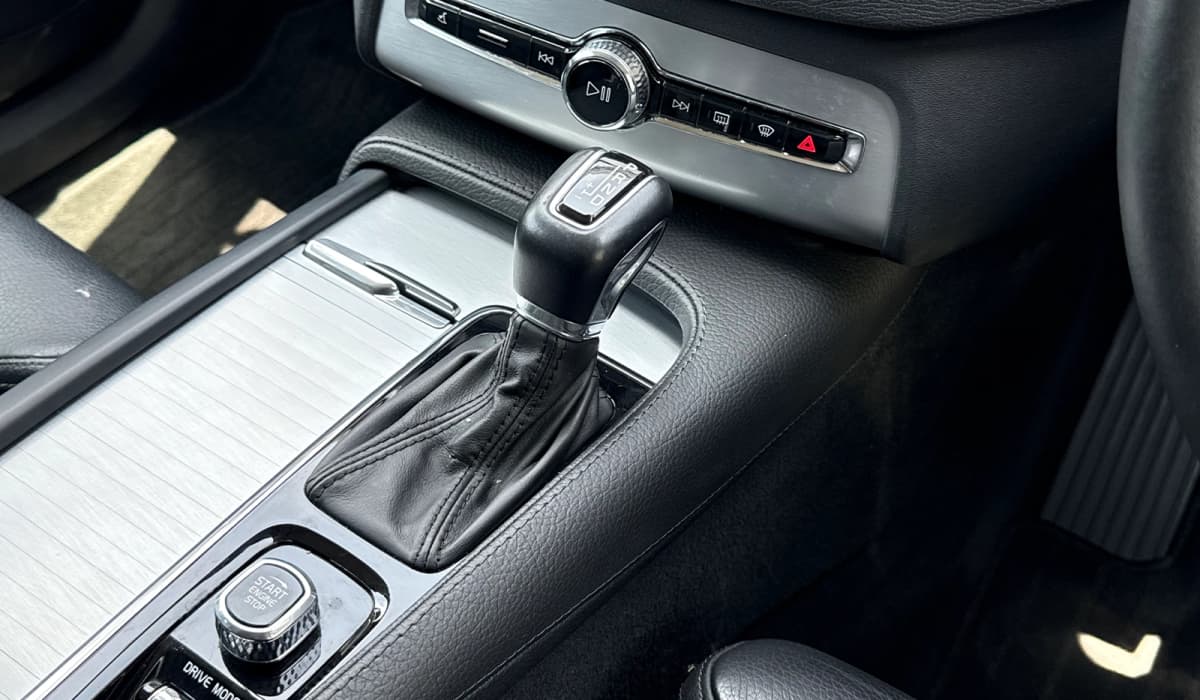 2018 Volvo XC90 T5 Momentum image-18