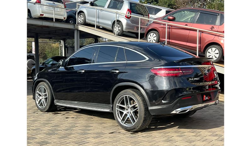 2017 Mercedes-Benz GLE-Class GLE350d image-4